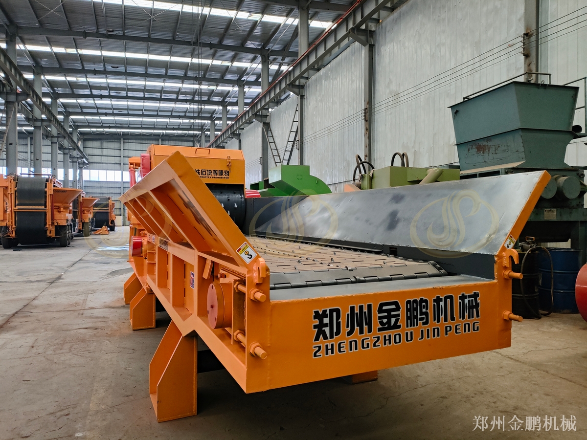 郑州金鹏树疙瘩树枝粉碎机选型配置与生物质料场处理方案