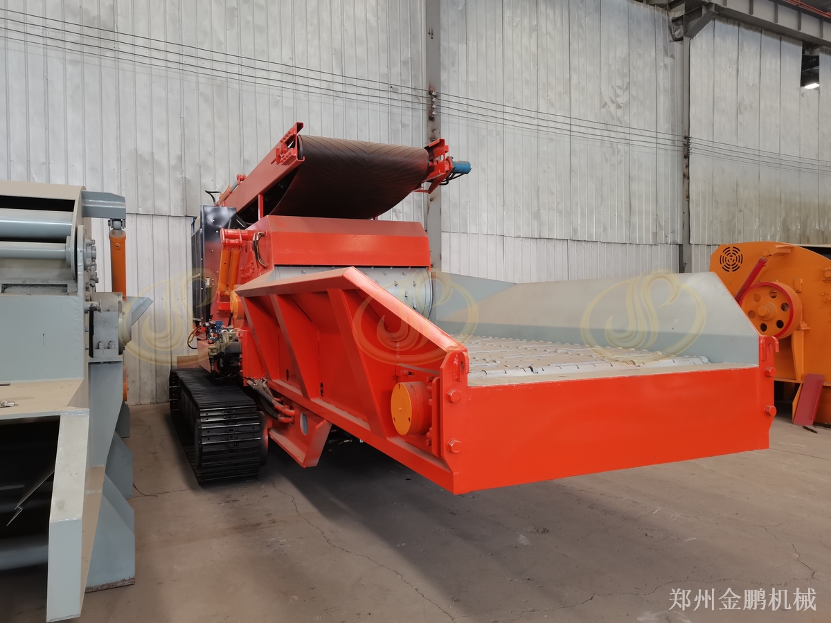 郑州金鹏大型废木板粉碎机物料处理难点与选型参数参考