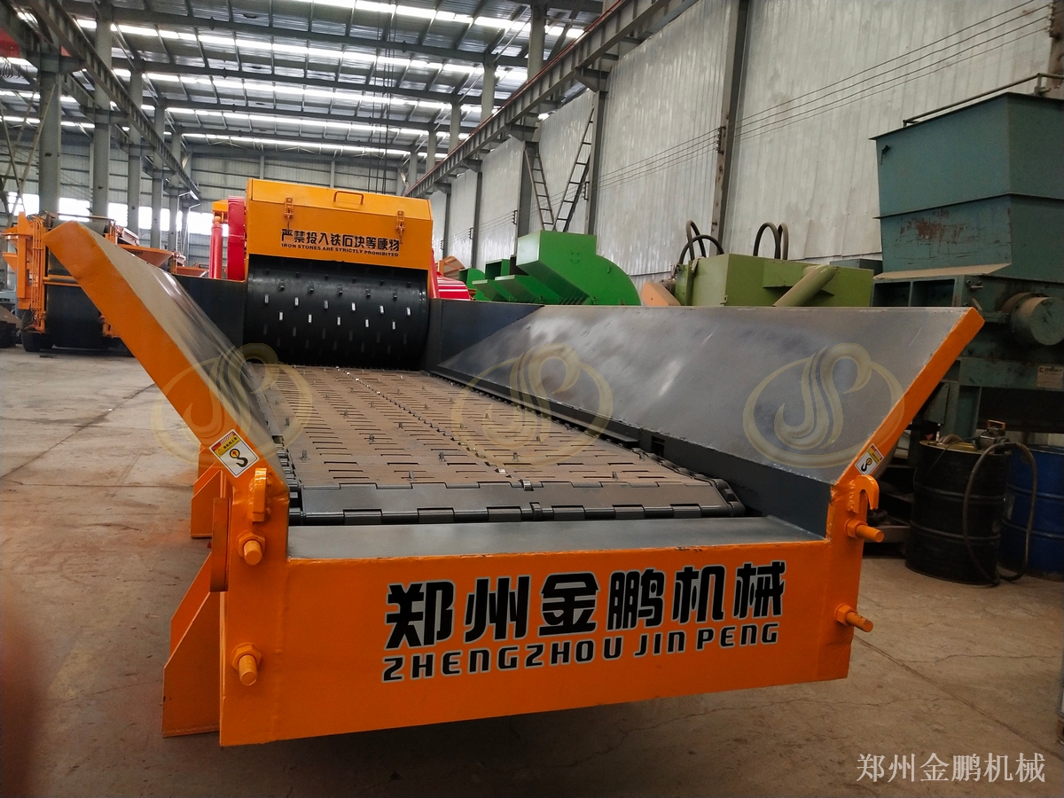 郑州金鹏工业木材粉碎机处理废旧木质来料